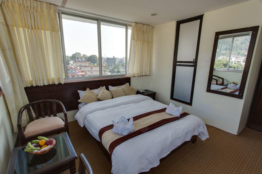 Hotel Lake Star Pokhara Zewnętrze zdjęcie